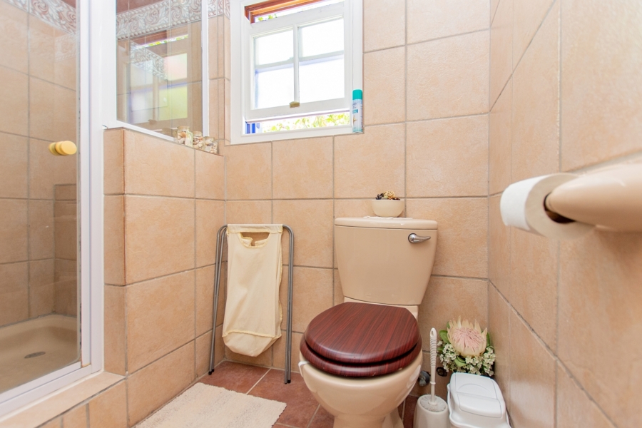 3 Bedroom Property for Sale in Paradise Beach Western Cape